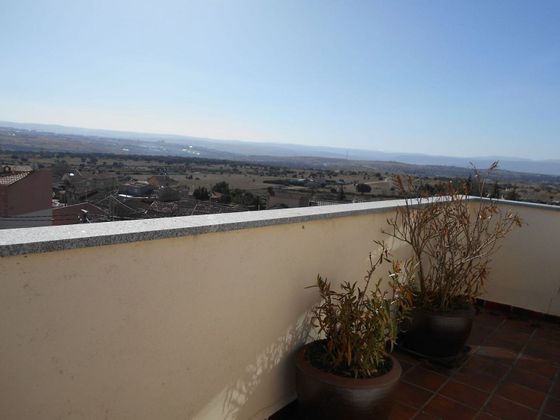 Foto 2 de Xalet en venda a Cuatro Postes de 3 habitacions amb terrassa i garatge