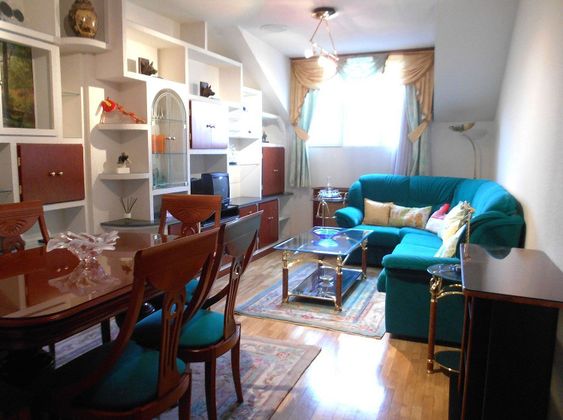 Foto 2 de Piso en venta en Sonsoles de 3 habitaciones con terraza y garaje
