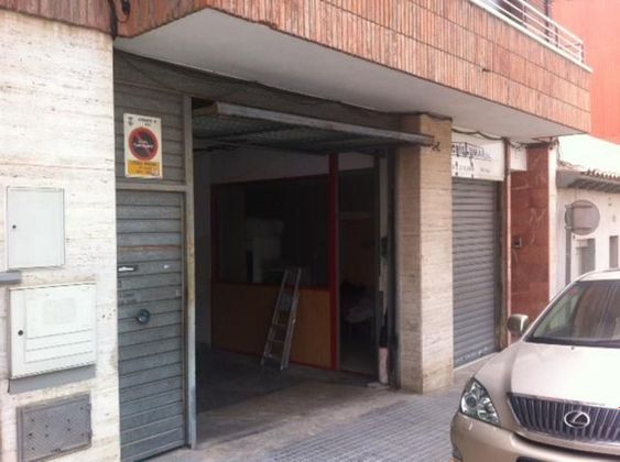 Foto 2 de Local en venda a calle De Madrid de 191 m²