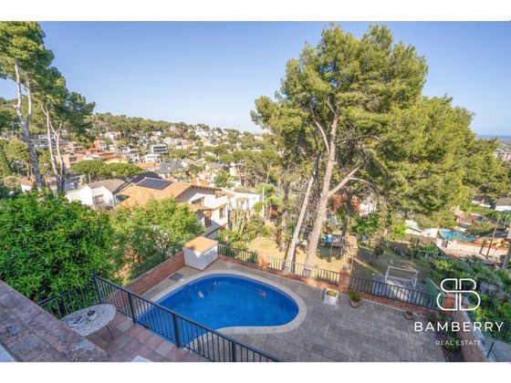 Foto 2 de Casa en venta en Montmar de 4 habitaciones con terraza y piscina