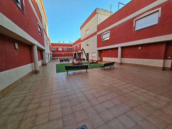 Foto 2 de Piso en venta en Torres de Cotillas (Las) de 3 habitaciones con piscina y garaje