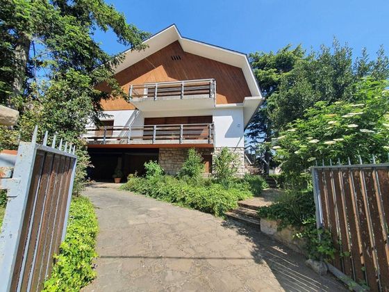 Foto 2 de Casa en venda a Tona de 8 habitacions amb terrassa i jardí