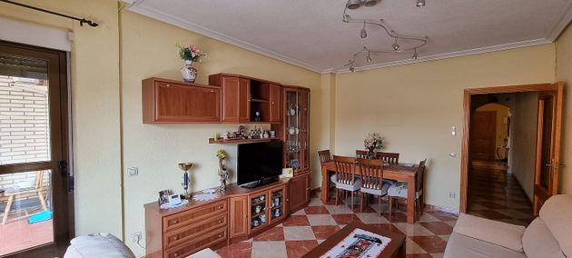 Foto 2 de Pis en venda a Torrijos de 3 habitacions amb terrassa i aire acondicionat