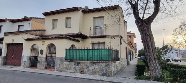 Foto 1 de Casa en venta en Torrijos de 3 habitaciones con garaje y calefacción