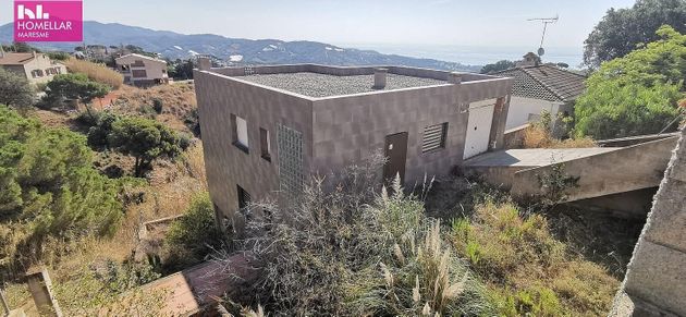 Foto 1 de Xalet en venda a Sant Cebrià de Vallalta de 5 habitacions amb terrassa