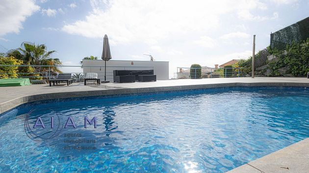 Foto 1 de Xalet en venda a Calella de 4 habitacions amb terrassa i piscina