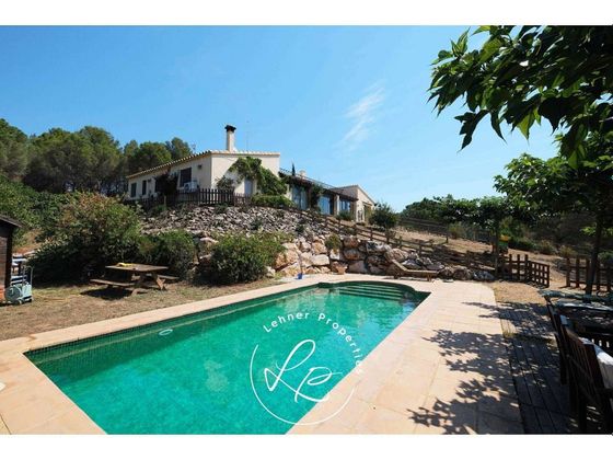 Foto 1 de Venta de casa en Garriguella de 5 habitaciones con terraza y piscina