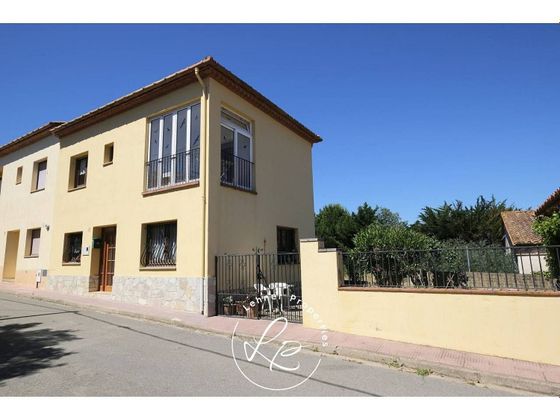 Foto 2 de Casa en venda a Darnius de 3 habitacions amb terrassa i garatge