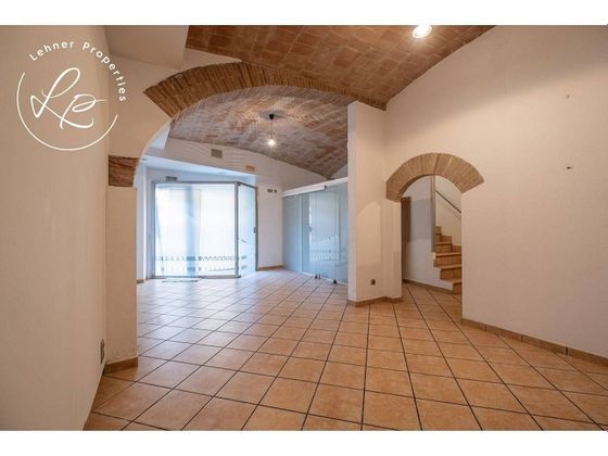 Foto 1 de Casa en venta en Centre - Figueres de 2 habitaciones con terraza y aire acondicionado