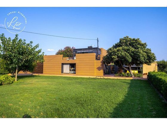 Foto 2 de Casa en venda a Peralada de 3 habitacions amb terrassa i piscina