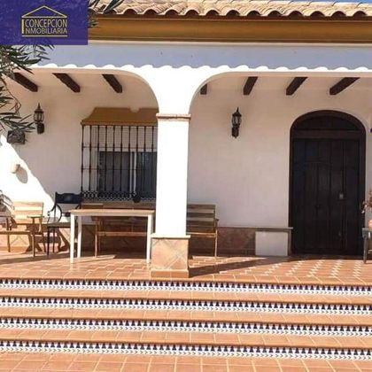 Foto 1 de Chalet en venta en El Higuerón de 3 habitaciones con jardín y aire acondicionado
