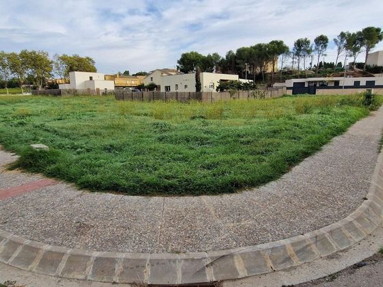 Foto 2 de Venta de terreno en Garriguella de 400 m²