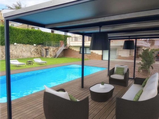 Foto 1 de Chalet en venta en Llers de 5 habitaciones con terraza y piscina