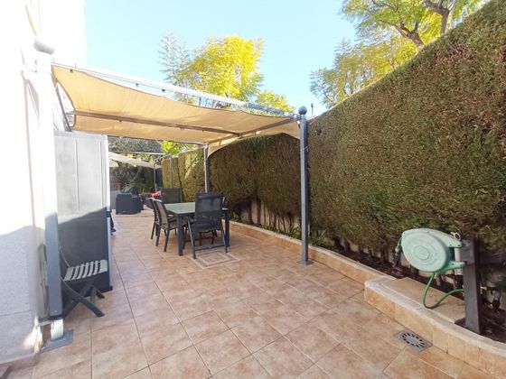 Foto 1 de Venta de chalet en Picanya de 4 habitaciones con terraza y jardín