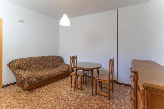 Foto 2 de Pis en lloguer a Alhaurín el Grande de 1 habitació amb mobles i aire acondicionat