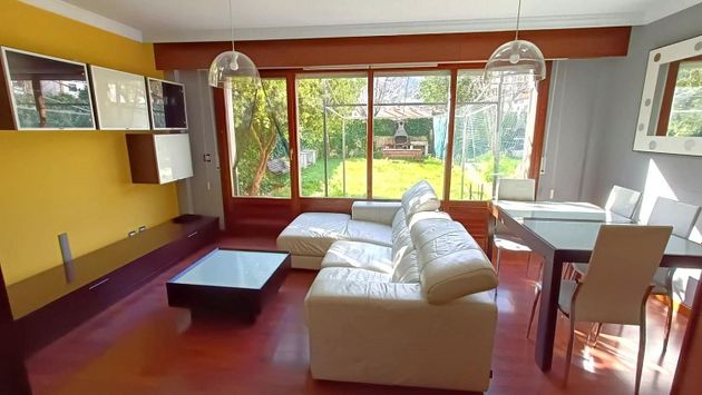 Foto 1 de Casa en venta en Mioño - Santullán de 3 habitaciones con terraza y piscina