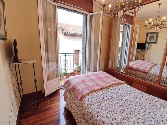 Foto 2 de Xalet en venda a Bagatza - San Vicente de 4 habitacions amb terrassa i balcó