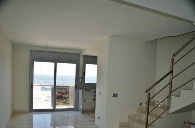 Foto 2 de Àtic en venda a Centre-El Pedró de 2 habitacions amb terrassa i balcó