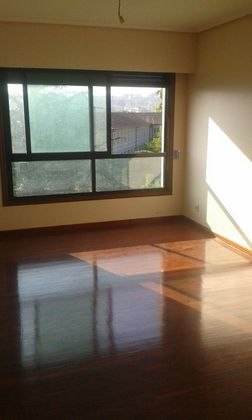 Foto 1 de Piso en venta en Vistahermosa de 2 habitaciones con garaje y jardín