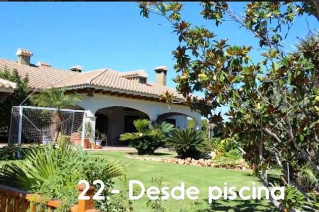 Foto 2 de Venta de chalet en Novelda de 8 habitaciones con terraza y piscina