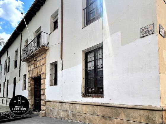 Foto 2 de Xalet en venda a Casco Histórico de 18 habitacions amb jardí i balcó