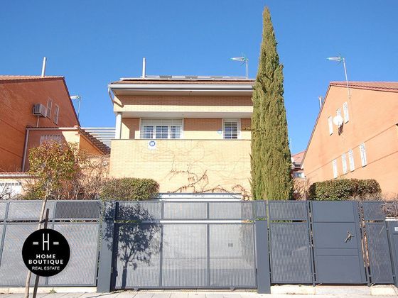 Foto 1 de Casa en venda a Miramadrid de 4 habitacions amb terrassa i garatge