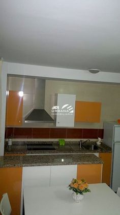 Foto 2 de Piso en venta en Cazorla de 1 habitación con garaje y balcón