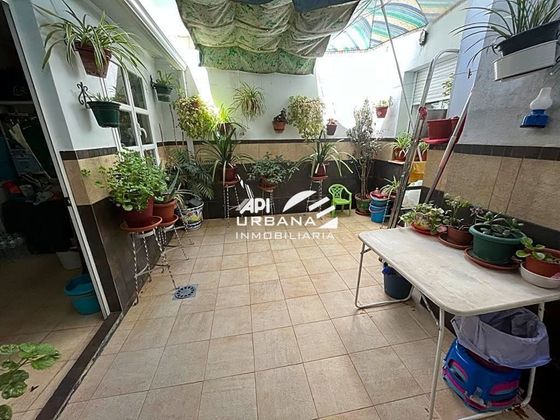 Foto 2 de Piso en venta en Lucena de 3 habitaciones con terraza y balcón