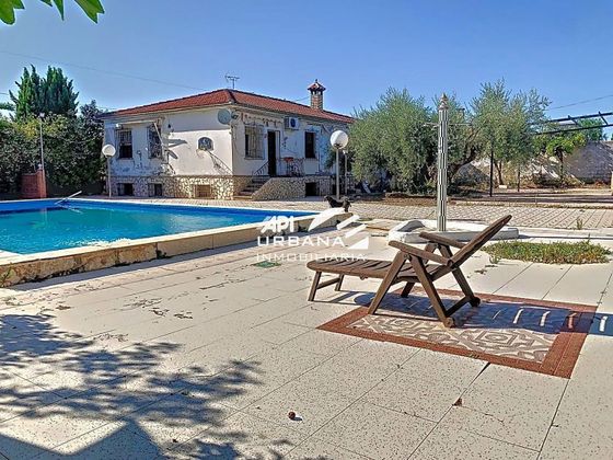 Foto 1 de Xalet en venda a Lucena de 4 habitacions amb terrassa i piscina