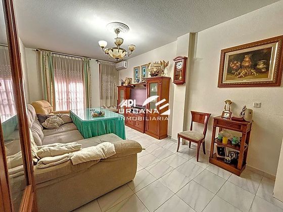 Foto 1 de Piso en venta en Lucena de 4 habitaciones con aire acondicionado