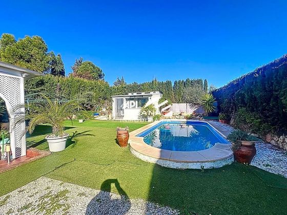 Foto 2 de Xalet en venda a Lucena de 4 habitacions amb terrassa i piscina