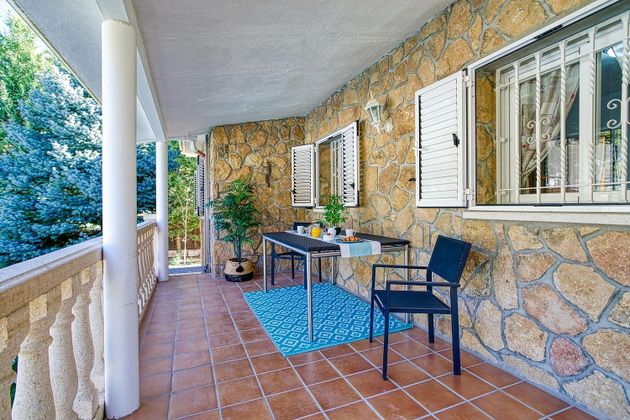Foto 2 de Venta de chalet en Guadarrama de 4 habitaciones con terraza y piscina
