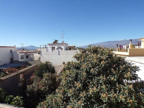 Foto 1 de Casa adossada en venda a calle Peñuelas de 5 habitacions amb terrassa i balcó