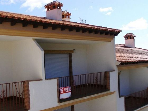 Foto 1 de Àtic en venda a calle Del Peral de 2 habitacions amb terrassa i mobles