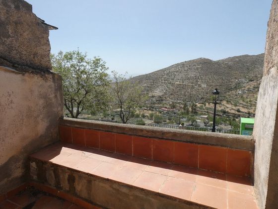 Foto 2 de Casa adossada en venda a calle Almería de 4 habitacions amb terrassa