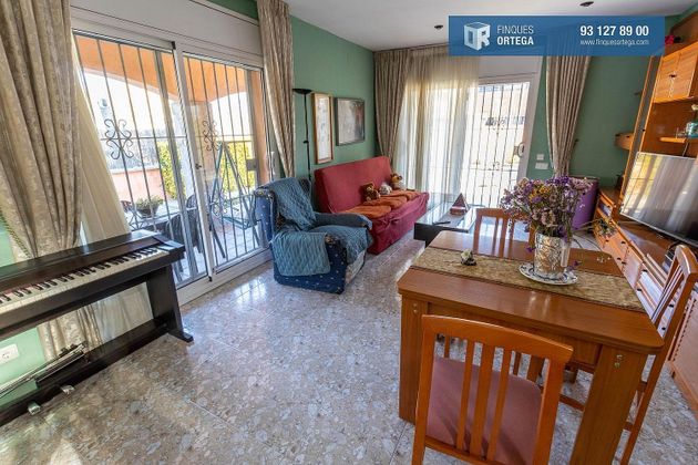 Foto 2 de Casa en venda a Parets del Vallès de 4 habitacions amb balcó i calefacció