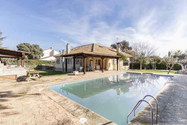 Foto 2 de Casa en venta en Raya del Palancar - Guadamonte de 5 habitaciones con terraza y piscina