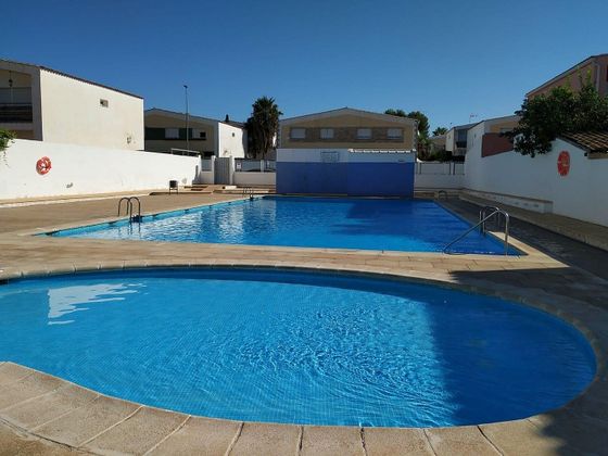 Foto 2 de Casa adosada en venta en Rascanya de 4 habitaciones con terraza y piscina