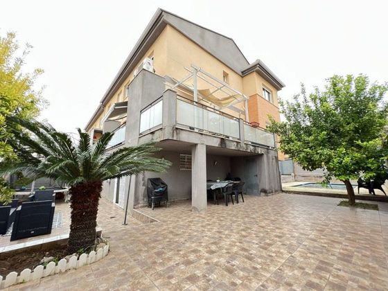 Foto 2 de Venta de casa en Zona Urbanizaciones de 3 habitaciones con terraza y piscina