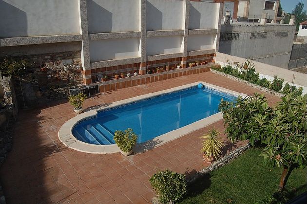 Foto 1 de Chalet en venta en Caravaca de la Cruz de 5 habitaciones con terraza y piscina