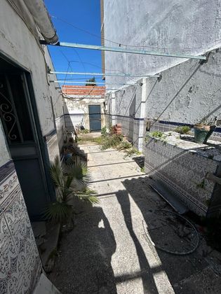 Foto 1 de Venta de casa en La Plata de 3 habitaciones con jardín