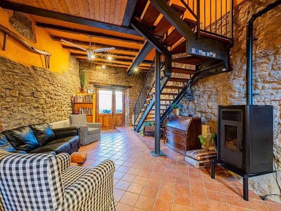 Foto 1 de Casa en venda a Alpens de 4 habitacions amb terrassa i calefacció