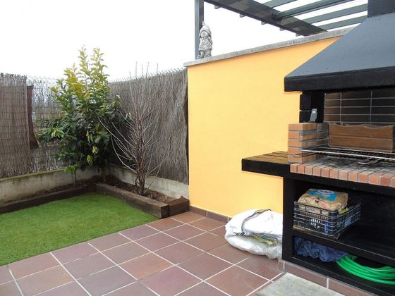 Foto 2 de Venta de casa en Santa Eulàlia de Riuprimer de 4 habitaciones con jardín y calefacción