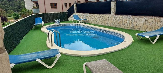 Foto 1 de Casa en venda a Roca Grossa - Serra Brava de 3 habitacions amb piscina i garatge