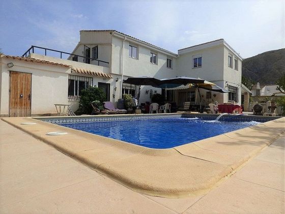 Foto 1 de Xalet en venda a Orxeta de 8 habitacions amb terrassa i piscina
