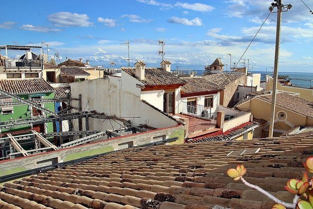 Foto 2 de Venta de piso en Villajoyosa ciudad de 2 habitaciones con terraza y muebles