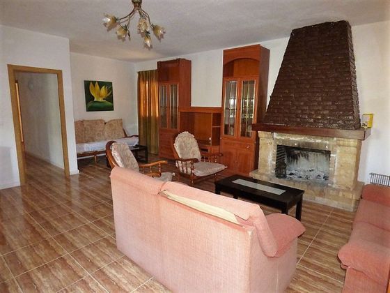 Foto 2 de Casa rural en venda a calle Macaroves de 3 habitacions amb terrassa i piscina