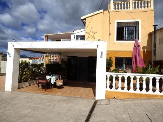 Foto 1 de Casa rural en venda a Villajoyosa ciudad de 2 habitacions amb terrassa i jardí