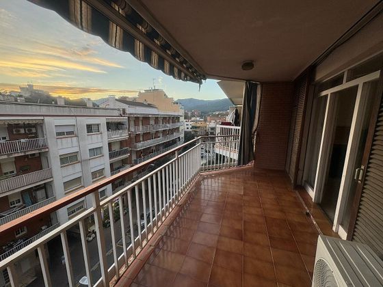 Foto 1 de Venta de piso en El Castell-Poble Vell de 4 habitaciones con terraza y balcón