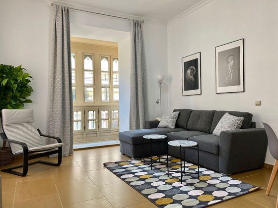 Foto 1 de Piso en alquiler en Ensanche Centro - Puerto de 1 habitación con muebles y aire acondicionado
